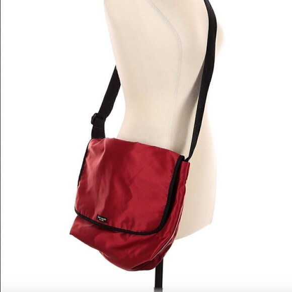 Kate Spade Red Burgundy Nylon Messenger Crossbody Bag - Picture 1 of 13